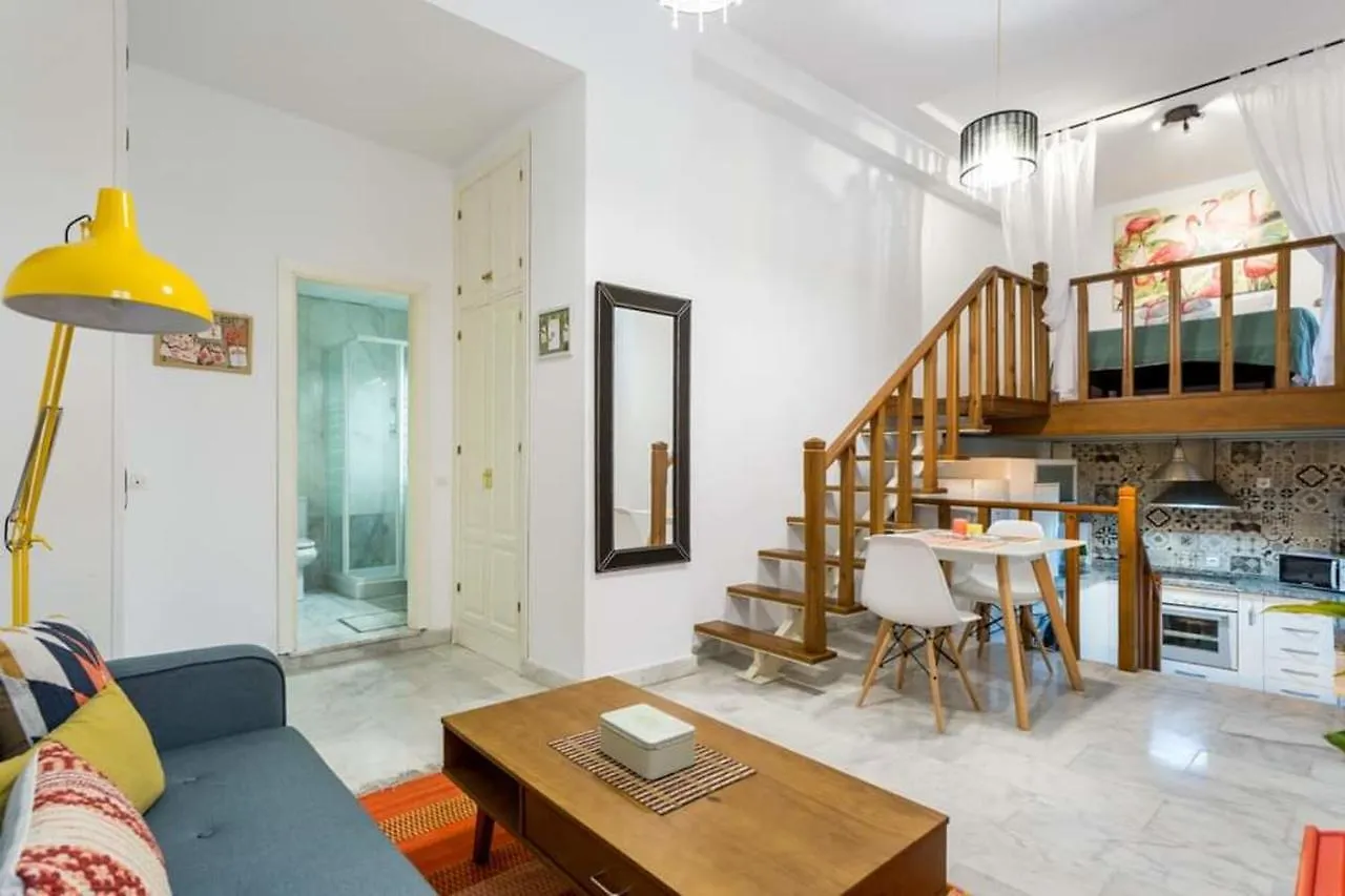 Sevilla Center Duplex Apartment 0*, Siviglia